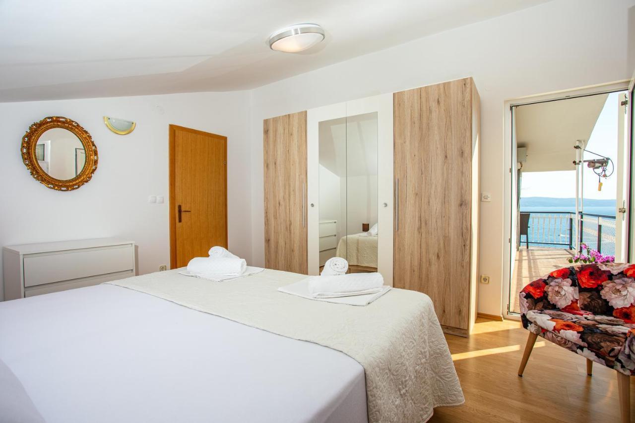 Apartments Adisa Омиш Экстерьер фото