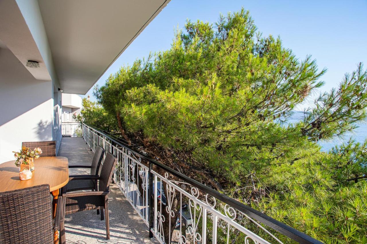 Apartments Adisa Омиш Экстерьер фото