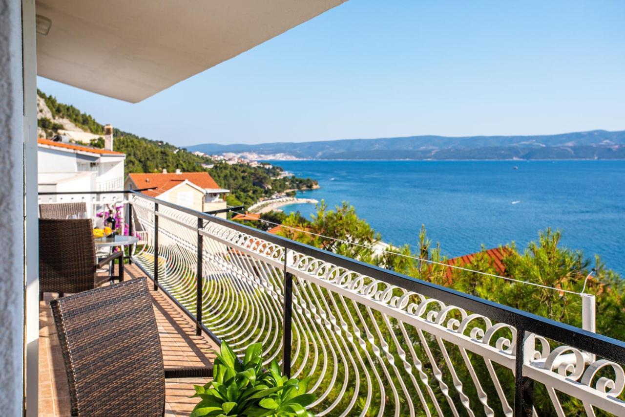 Apartments Adisa Омиш Экстерьер фото