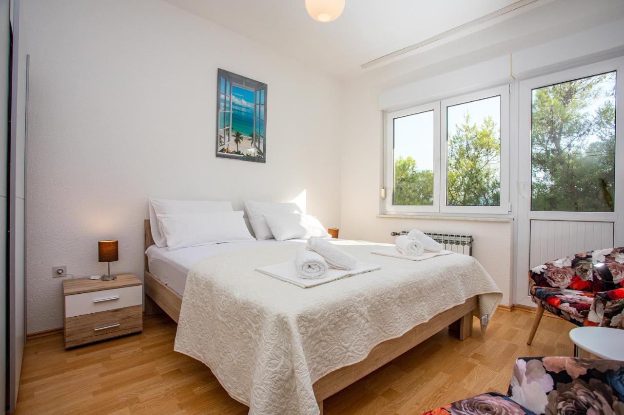 Apartments Adisa Омиш Экстерьер фото